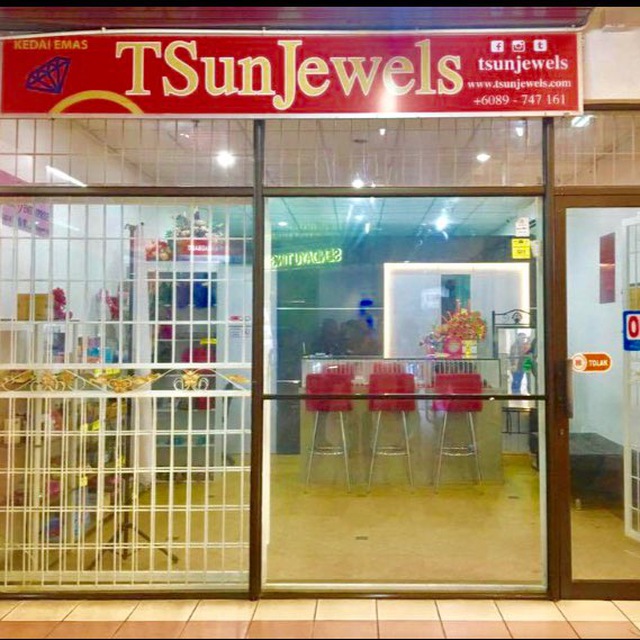 KEDAI EMAS TSUN JEWELS HQ